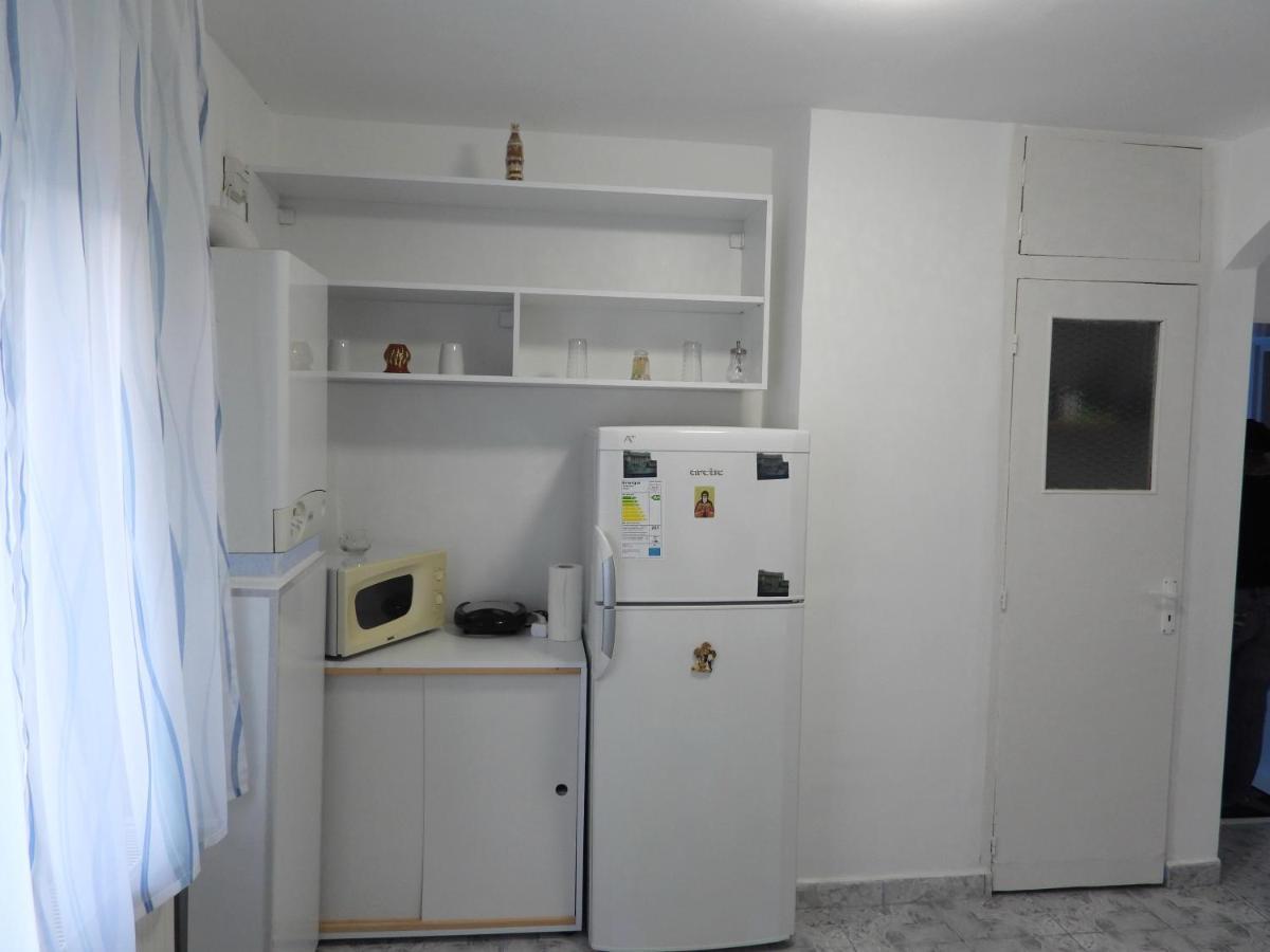 Simoliv Home オトペニ エクステリア 写真