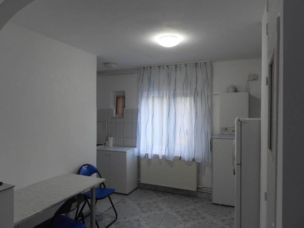 Simoliv Home オトペニ エクステリア 写真